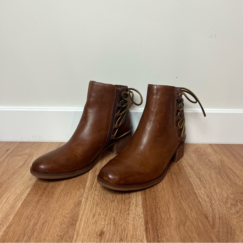 KORKS Belaya Brown Leather Lace Up Back Ankle Boots Women Size 8 1/2 M Shoes